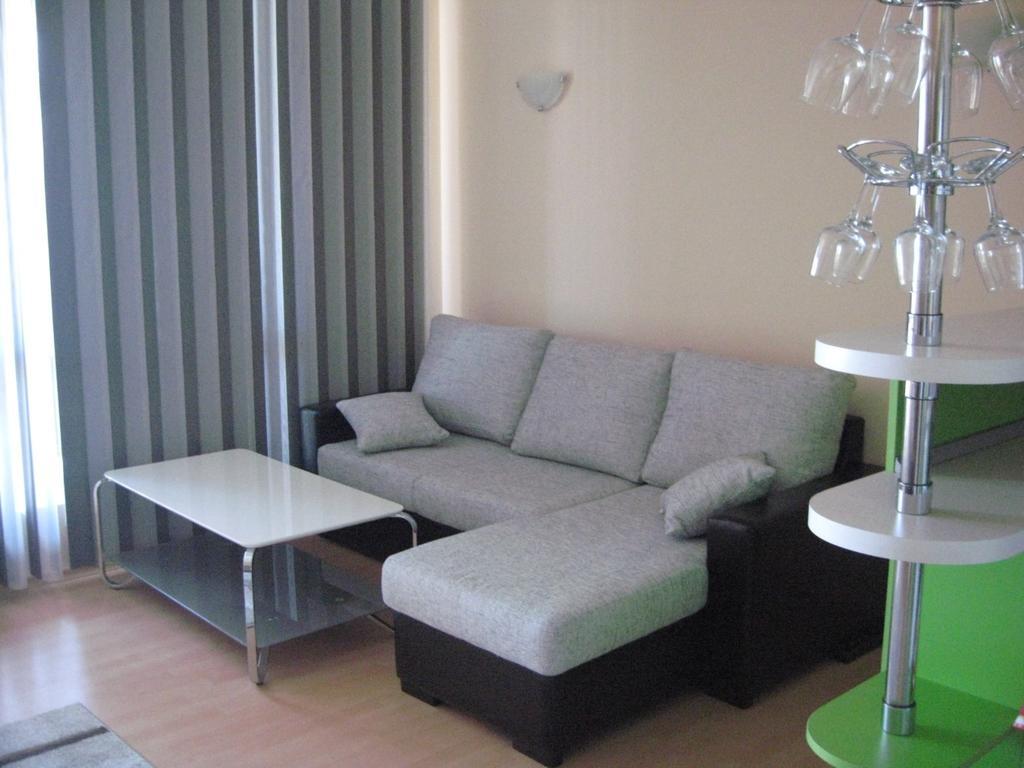 Chateau Aheloy Hotell Pomorie Rom bilde