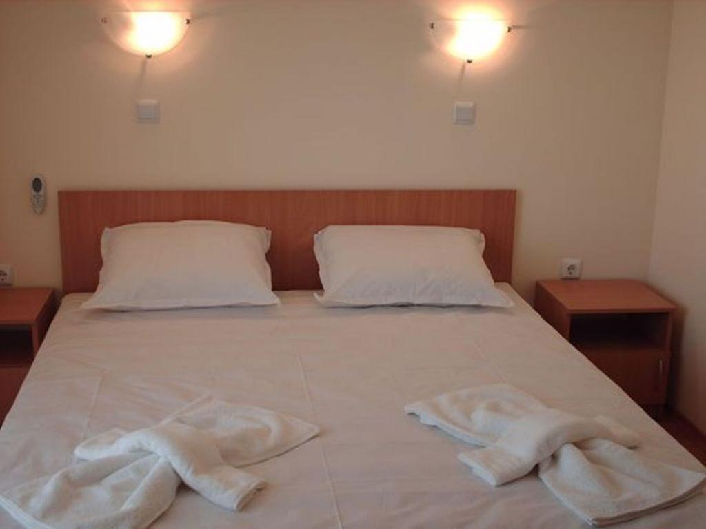 Chateau Aheloy Hotell Pomorie Eksteriør bilde