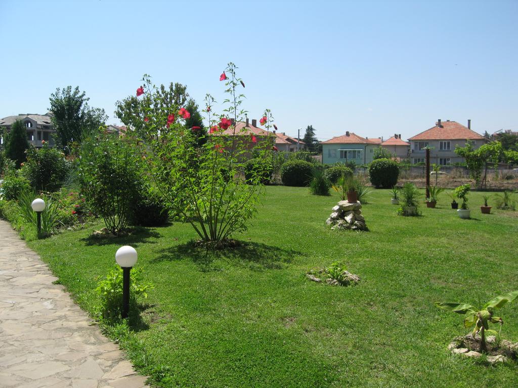 Chateau Aheloy Hotell Pomorie Eksteriør bilde