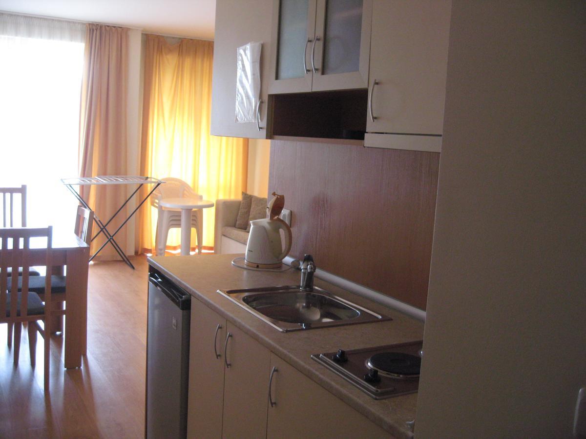 Chateau Aheloy Hotell Pomorie Eksteriør bilde